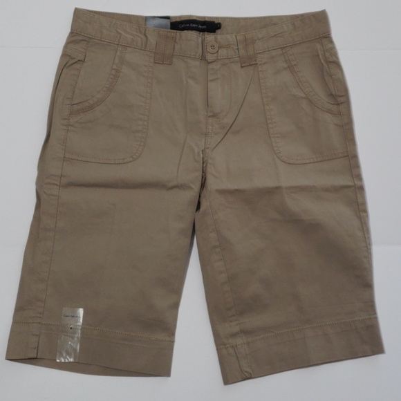 Vintage Calvin Klein Jean's Khaki Shorts Sz 4 NWT - Picture 1 of 8